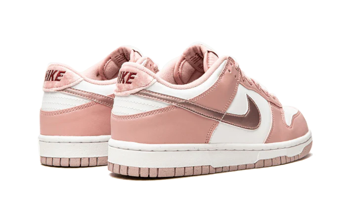 Nike Dunk Low Pink Velvet (GS) - obrazek 3