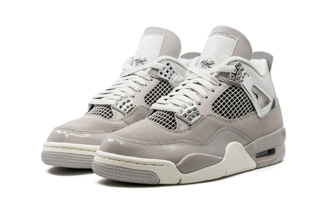 Air Jordan 4 Retro Frozen Moments - obrazek 2