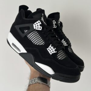 Air Jordan 4 Retro White Thunder