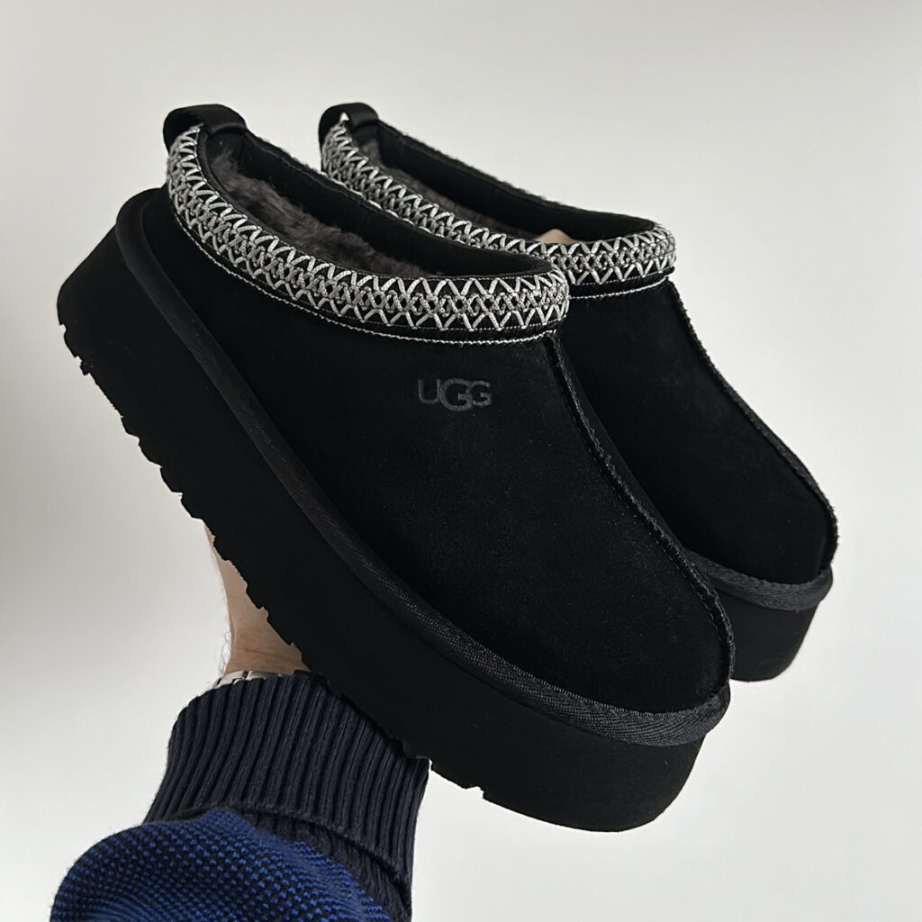 UGG Tazz Slipper Black