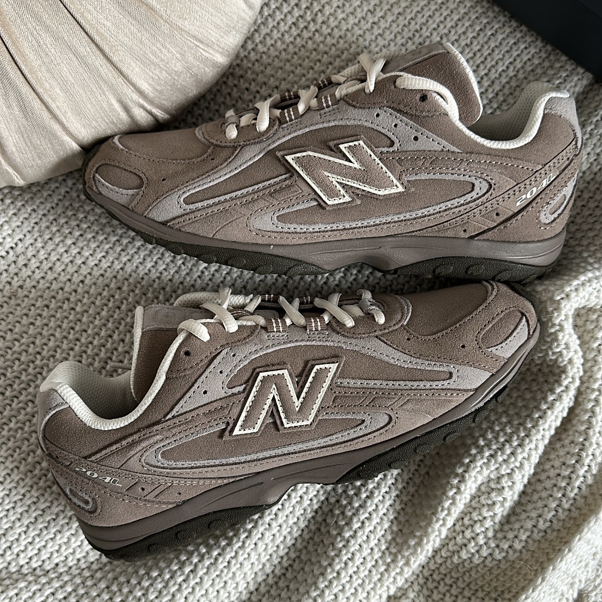 New Balance 204L Mushroom Arid Stone