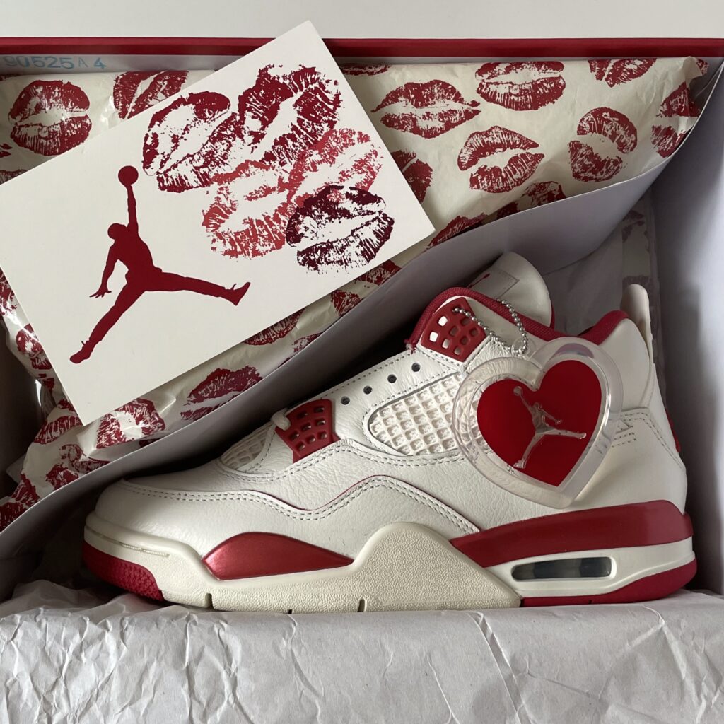 Air Jordan 4 Retro Valentine's Day Sierra Red