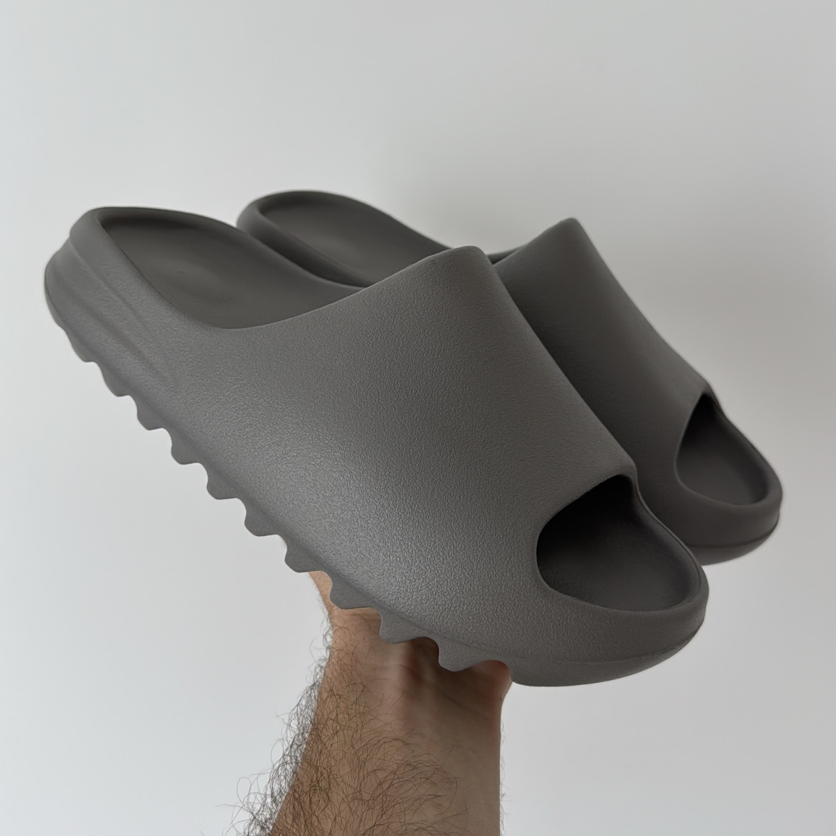 YZY YS-01 Grey