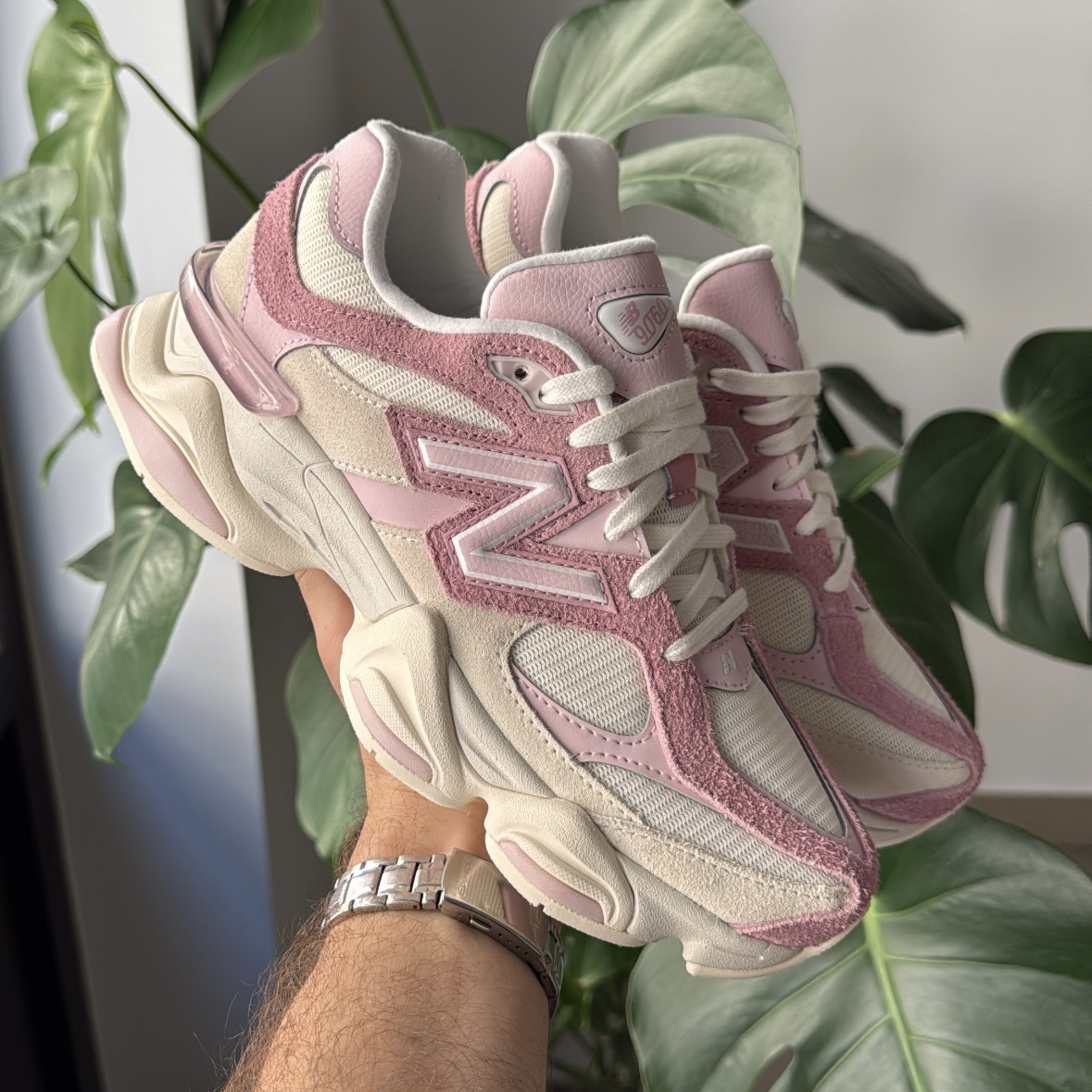 New Balance 9060 Pink Taffy Rose Sugar